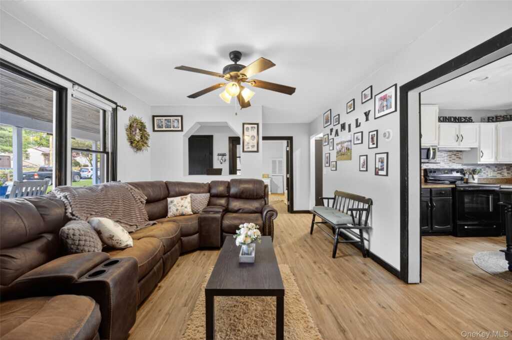 123 Barclay Lane, Saugerties, NY 12477 - Photo 11 of 49