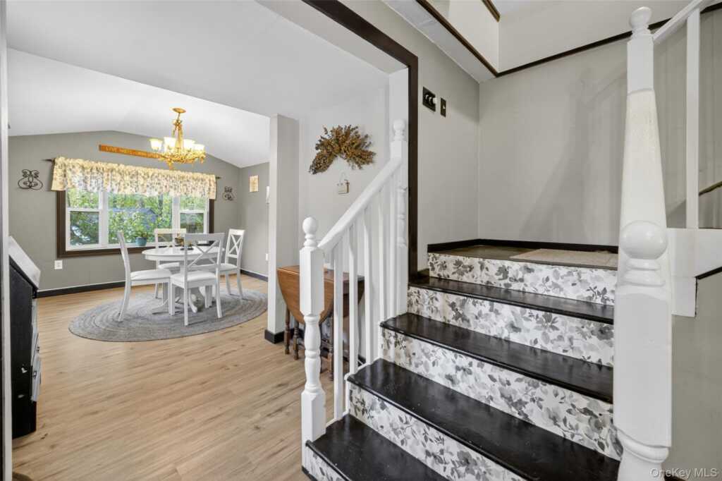 123 Barclay Lane, Saugerties, NY 12477 - Photo 12 of 49