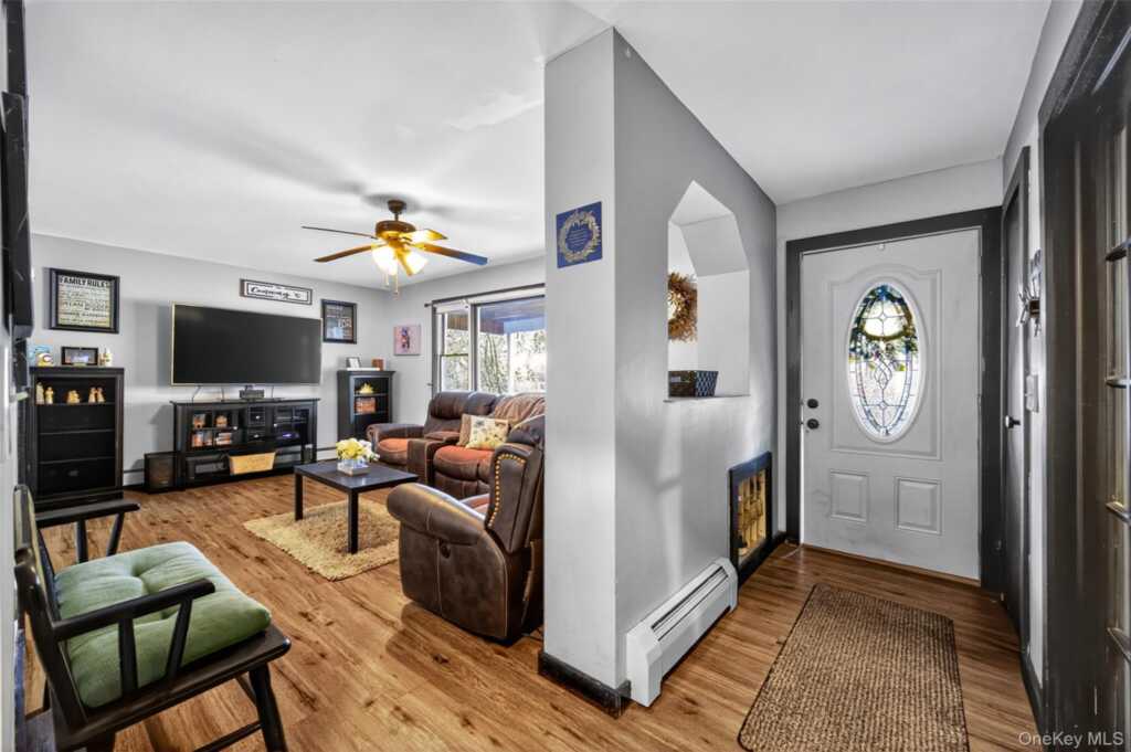 123 Barclay Lane, Saugerties, NY 12477 - Photo 7 of 49