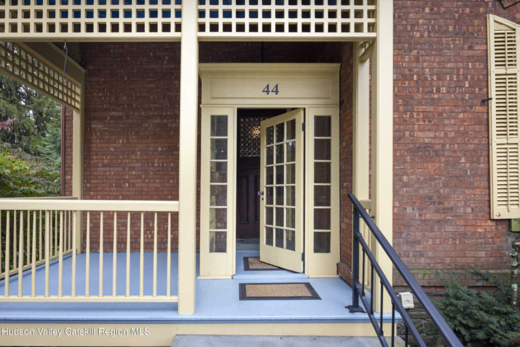 44 Chestnut Street, Kingston, NY 12401 - Photo 6 of 39