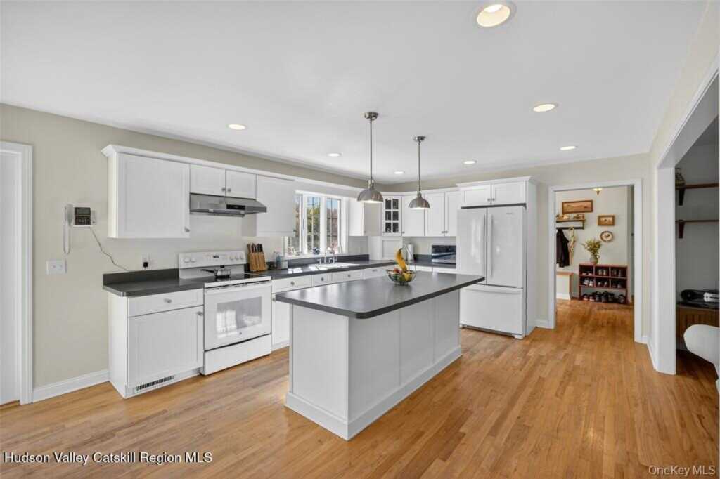 71 Vista Drive, New Paltz, NY 12561 - Photo 12 of 32