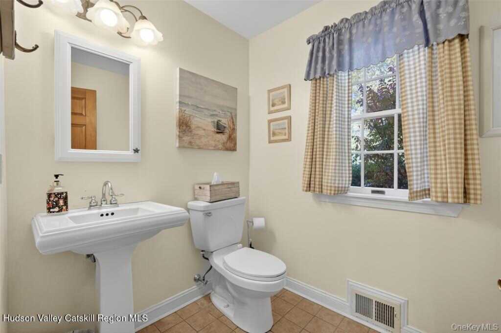 71 Vista Drive, New Paltz, NY 12561 - Photo 14 of 32