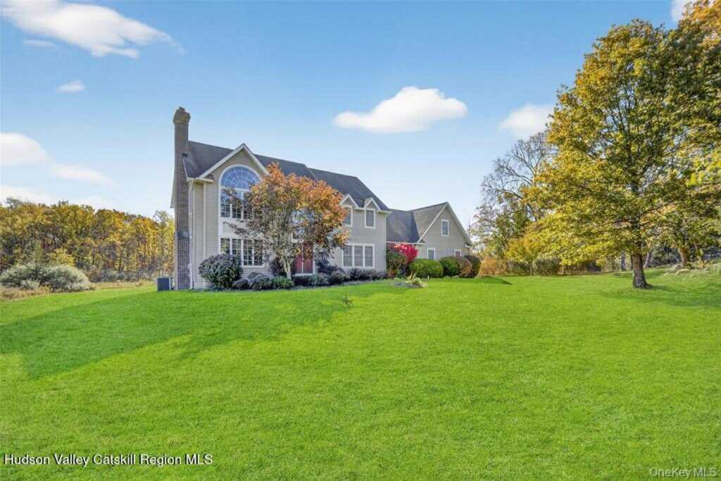 71 Vista Drive, New Paltz, NY 12561 - Photo 2 of 32