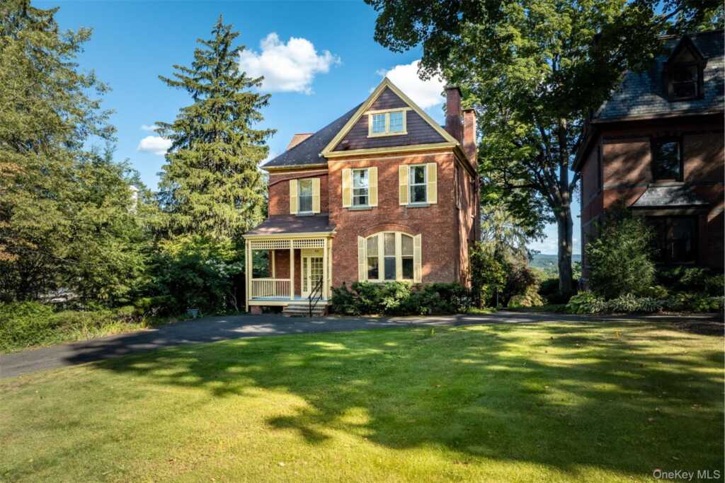 44 Chestnut Street, Kingston, NY 12401