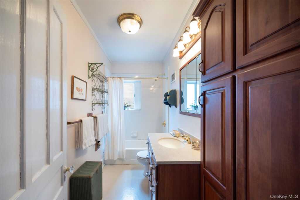 44 Chestnut Street, Kingston, NY 12401 - Photo 28 of 39