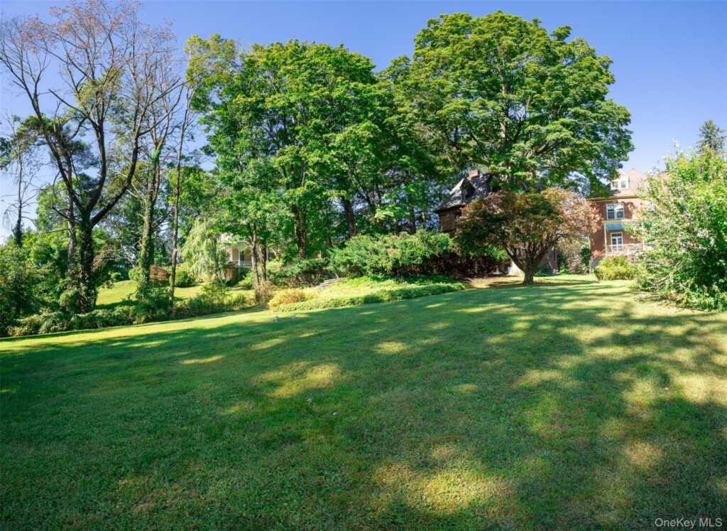 44 Chestnut Street, Kingston, NY 12401 - Photo 37 of 39