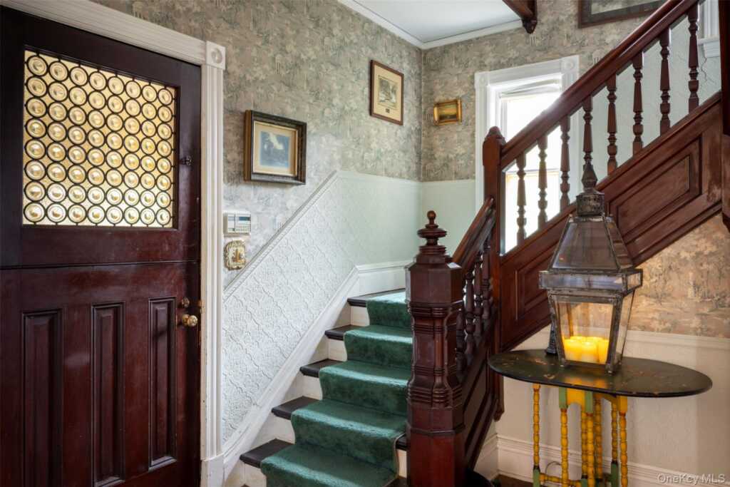 44 Chestnut Street, Kingston, NY 12401 - Photo 7 of 39