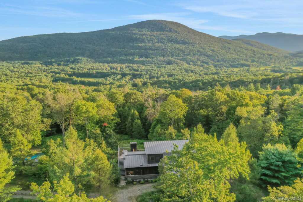 125 Valley View Way, Woodstock, NY 12448 - Photo 13 of 50