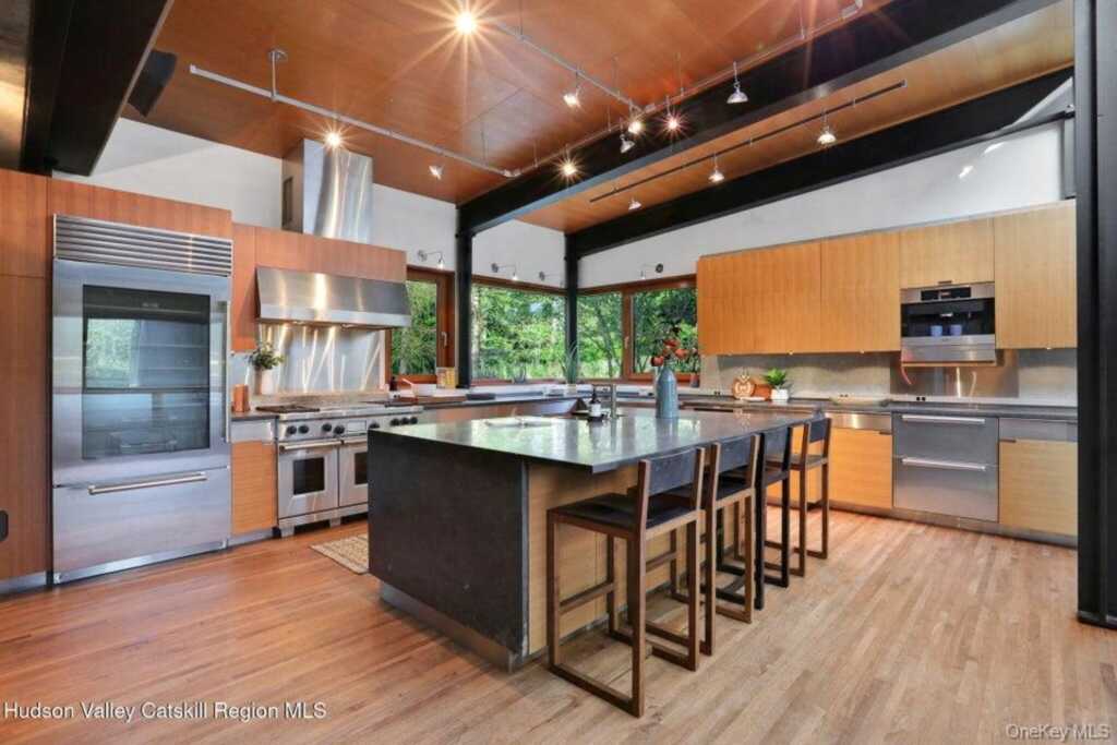 125 Valley View Way, Woodstock, NY 12448 - Photo 4 of 50