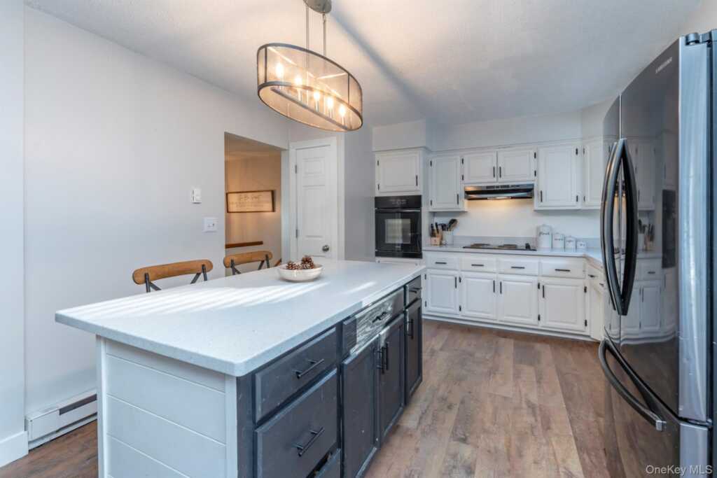 30 Willow Road, Saugerties, NY 12477 - Photo 11 of 40