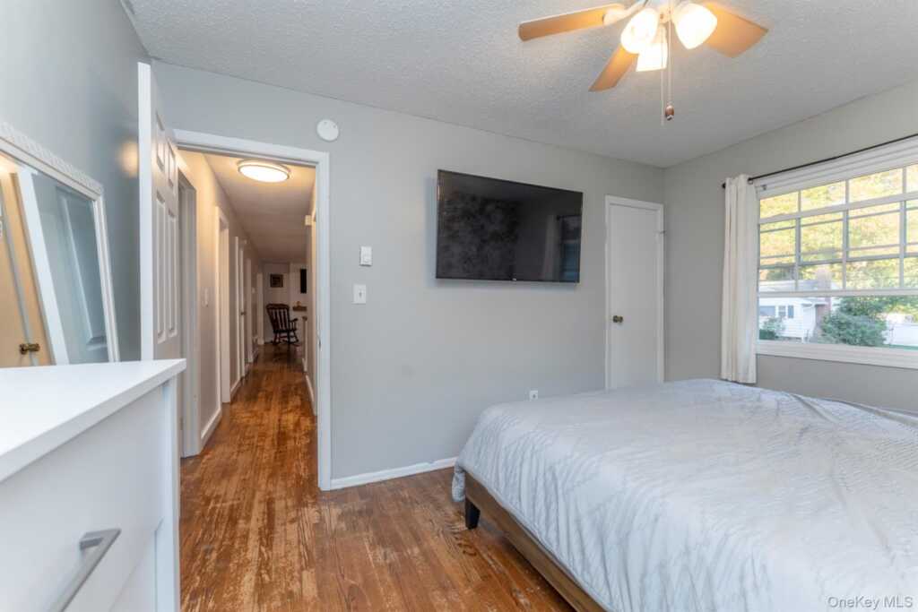 30 Willow Road, Saugerties, NY 12477 - Photo 21 of 40