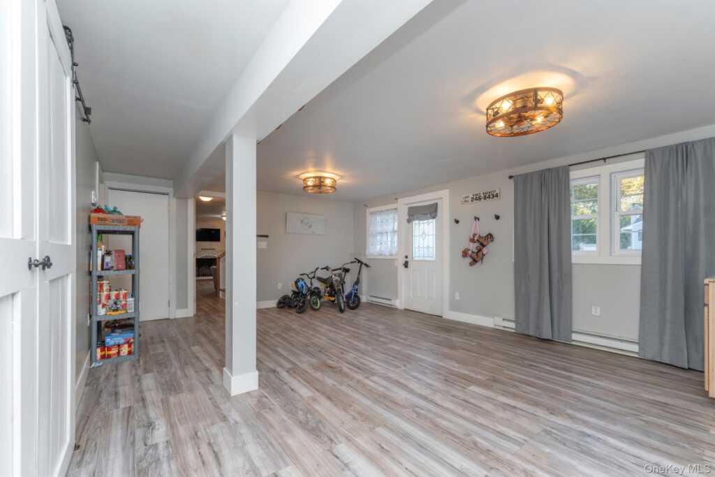 30 Willow Road, Saugerties, NY 12477 - Photo 30 of 40