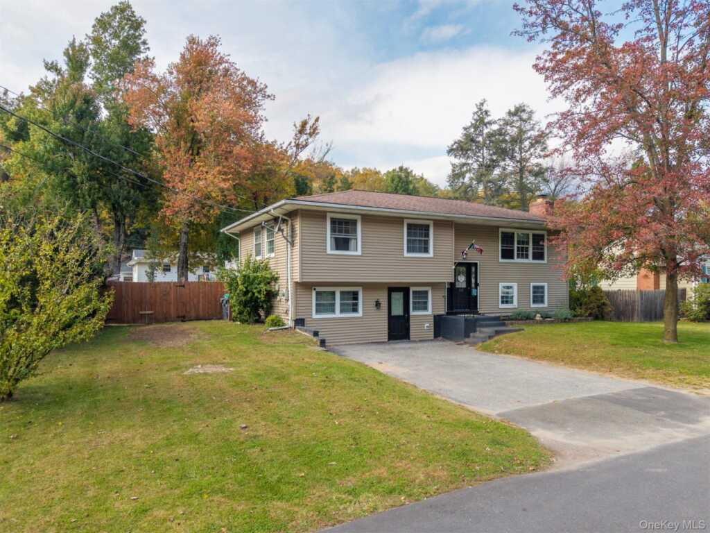 30 Willow Road, Saugerties, NY 12477 - Photo 33 of 40