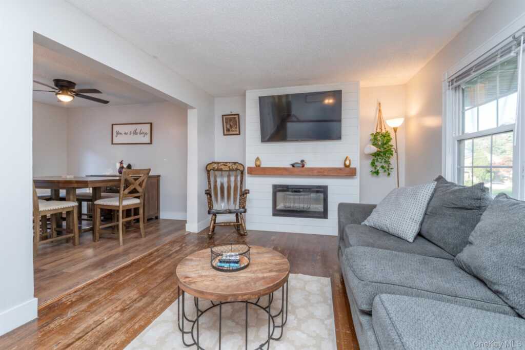 30 Willow Road, Saugerties, NY 12477 - Photo 6 of 40