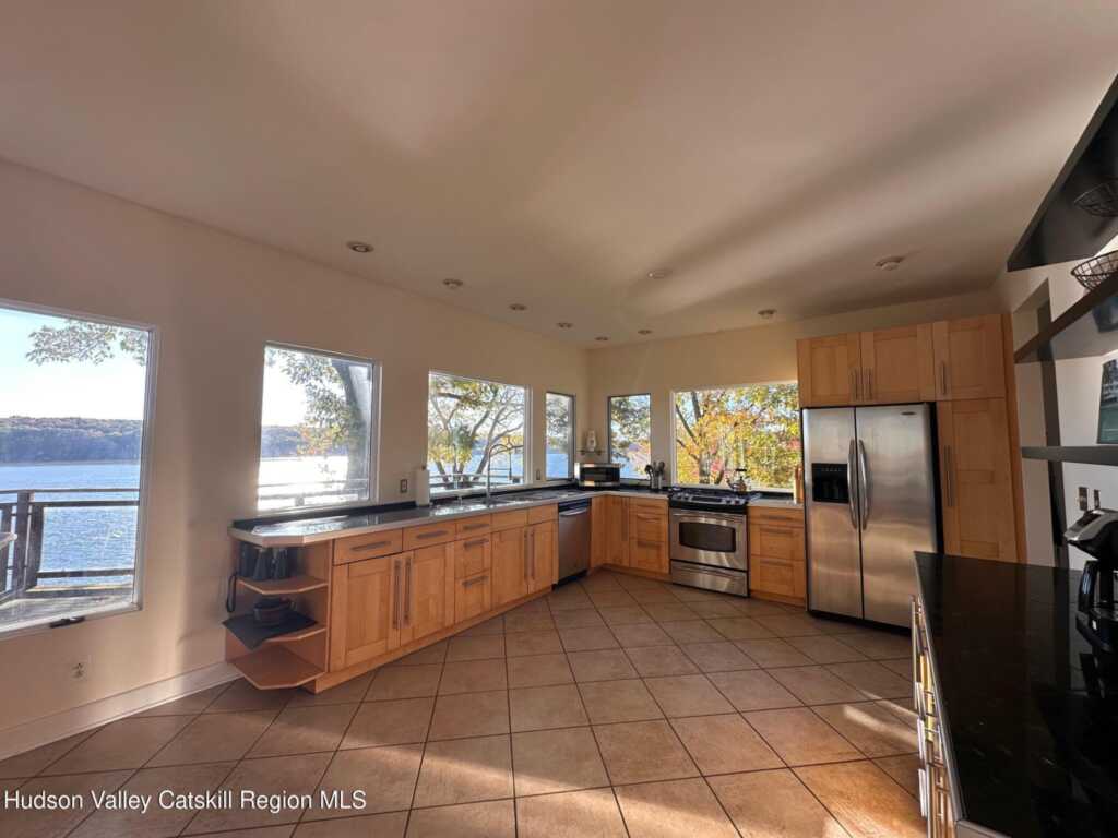 54 Deak Lane, Saugerties, NY 12477 - Photo 4 of 38