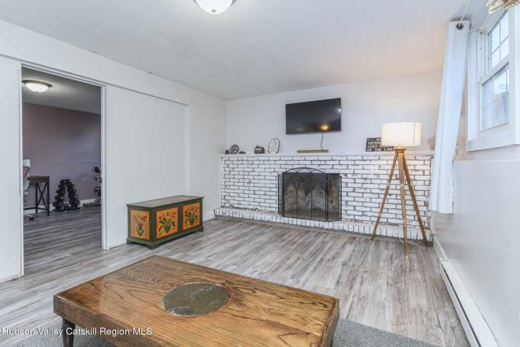 30 Willow Road, Saugerties, NY 12477 - Photo 25 of 40