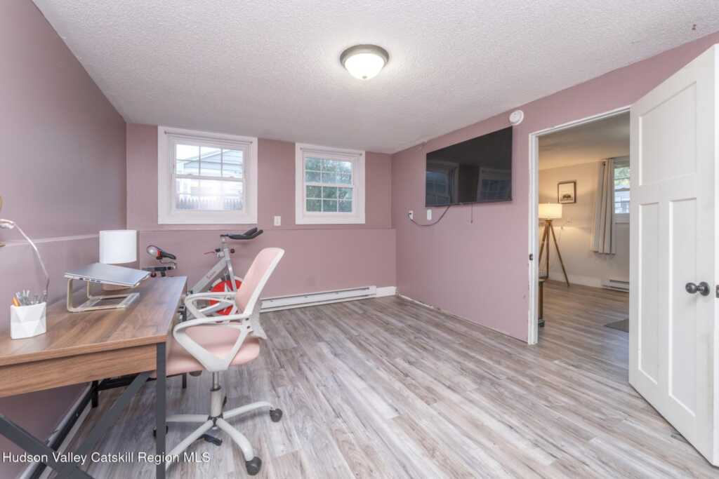 30 Willow Road, Saugerties, NY 12477 - Photo 27 of 40