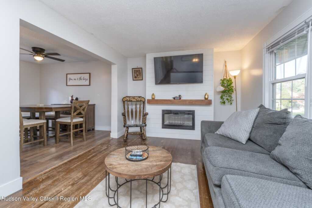 30 Willow Road, Saugerties, NY 12477 - Photo 6 of 40