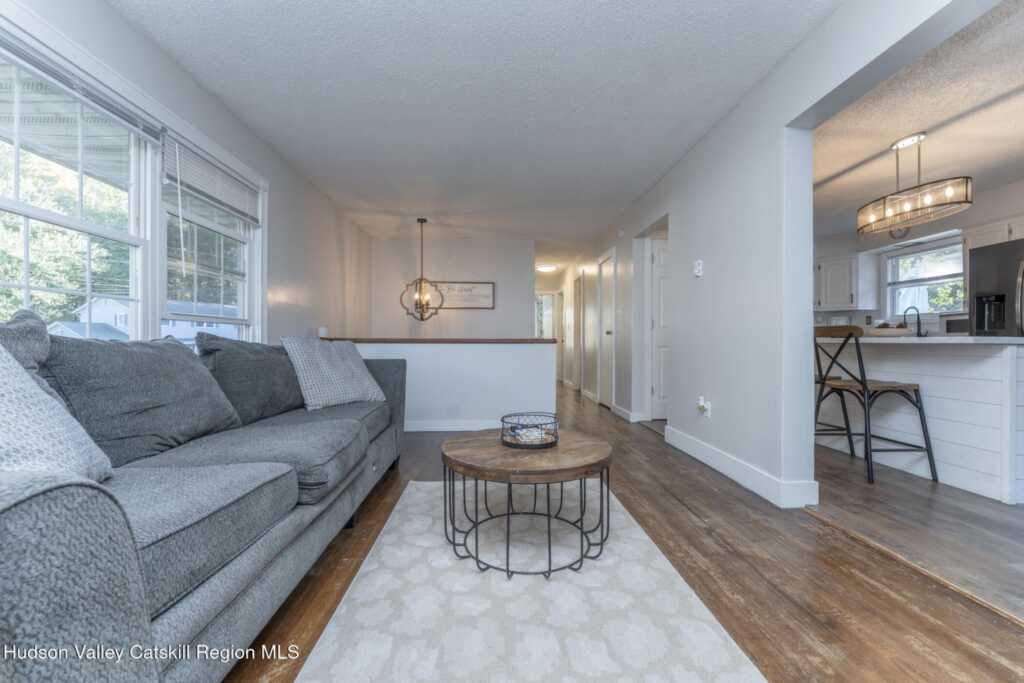 30 Willow Road, Saugerties, NY 12477 - Photo 8 of 40