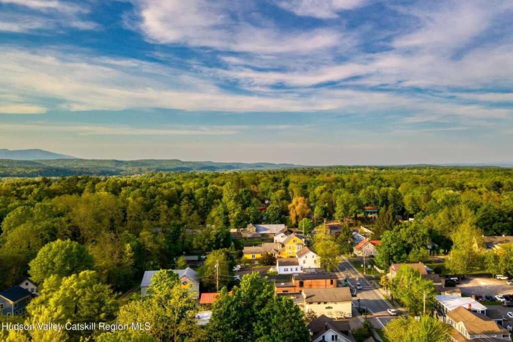 3714 Main Street, Stone Ridge, NY 12484 - Photo 4 of 31