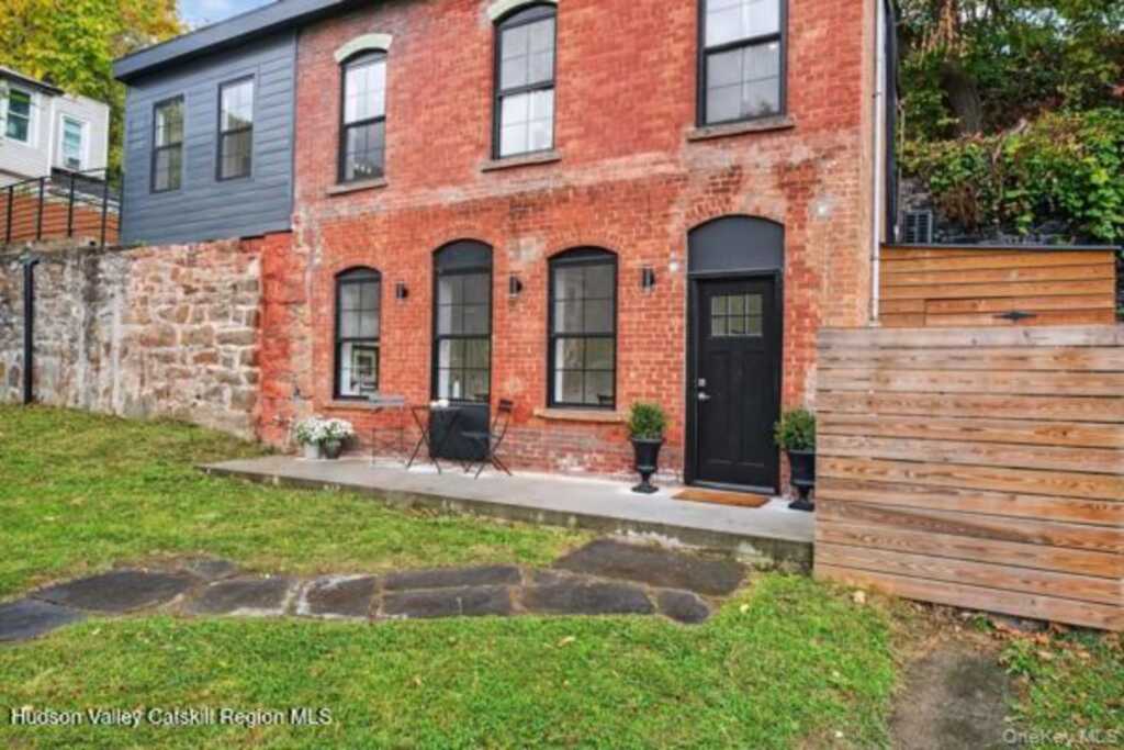 26 Gill Street, Kingston, NY 12401 - Photo 23 of 25