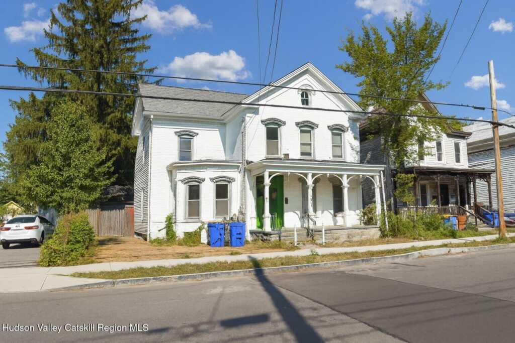 51 Henry Street, Kingston, NY 12401 - Photo 2 of 31