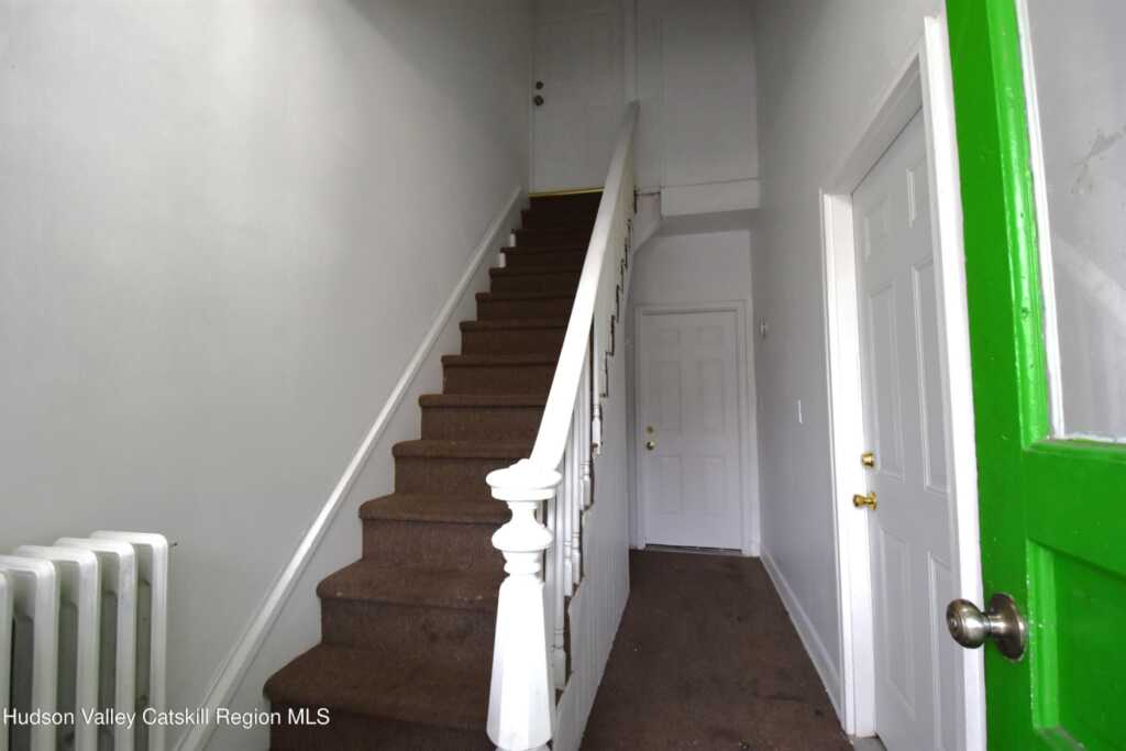 51 Henry Street, Kingston, NY 12401 - Photo 3 of 31
