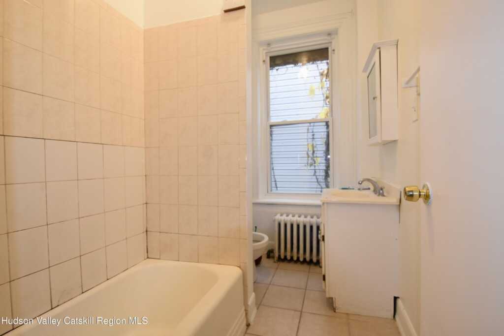 51 Henry Street, Kingston, NY 12401 - Photo 9 of 31