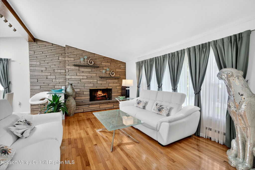 179 Hilltop Drive, Hurley, NY 12443 - Photo 6 of 50