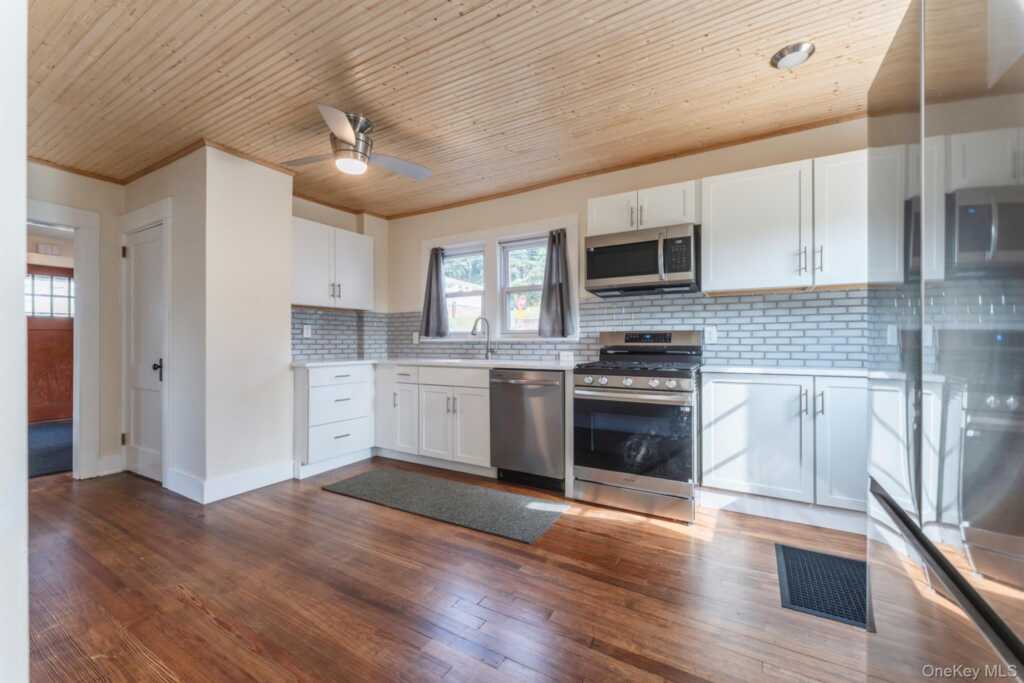 86 Stephan, Kingston, NY 12401 - Photo 16 of 39