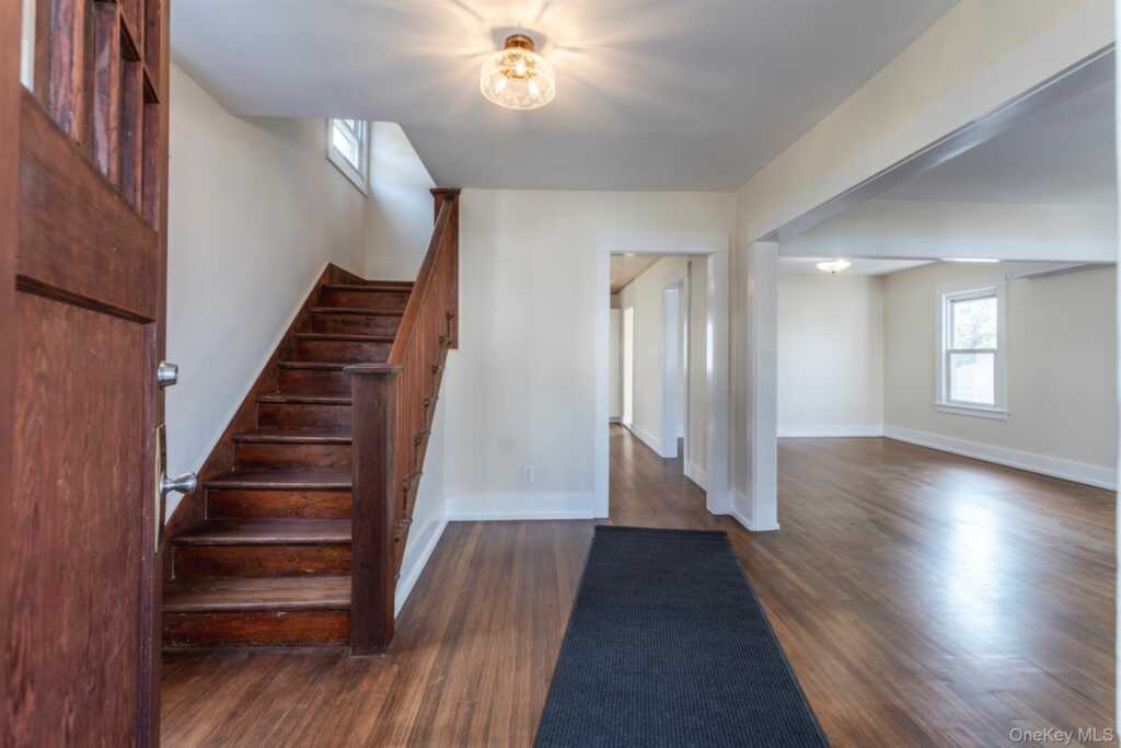 86 Stephan, Kingston, NY 12401 - Photo 3 of 39