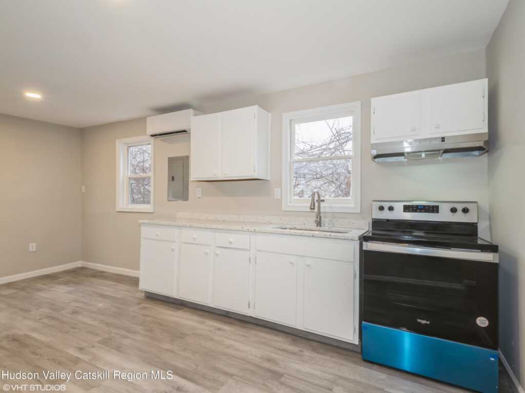 931 Orlando Street, Kingston, NY 12401 - Photo 7 of 16