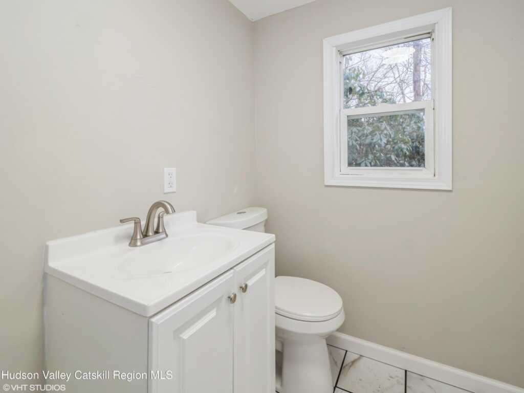931 Orlando Street, Kingston, NY 12401 - Photo 8 of 16