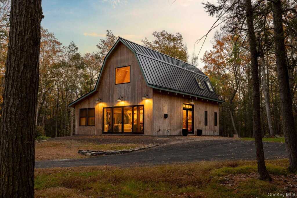 66 Plochmann Lane, Woodstock, NY 12498