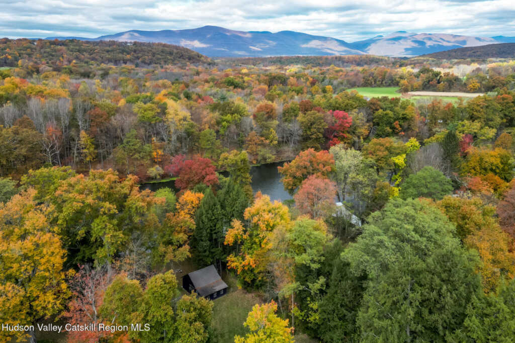 146 Glenerie Boulevard, Saugerties, NY 12477 - Photo 4 of 32