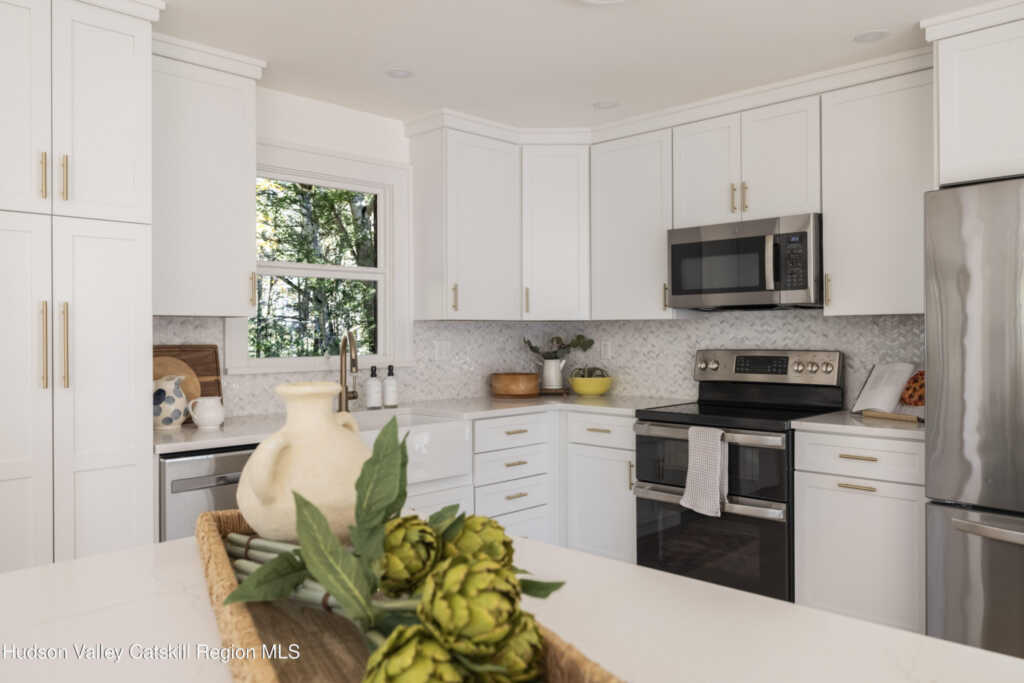 4 Munchkin Lane, Woodstock, NY 12498 - Photo 15 of 35