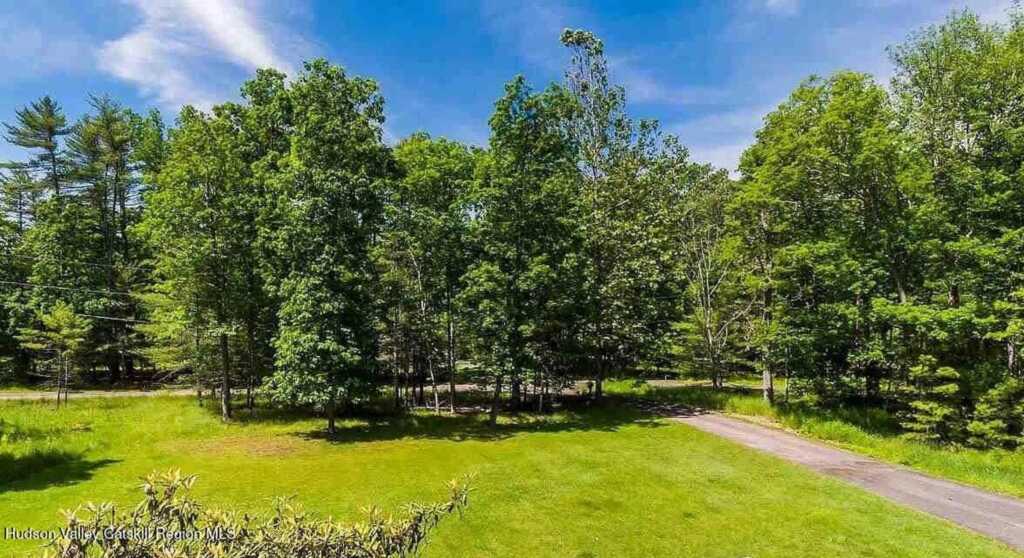 4 Munchkin Lane, Woodstock, NY 12498 - Photo 33 of 35