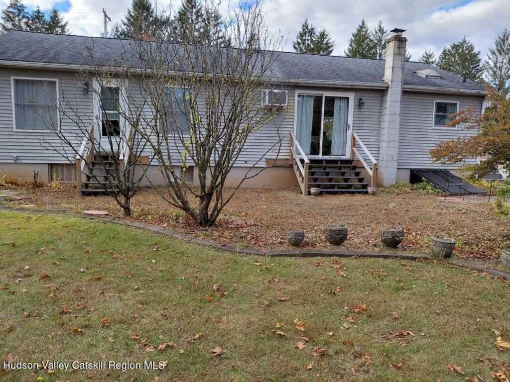 1130 Mountain View Court, Kingston, NY 12401 - Photo 4 of 25
