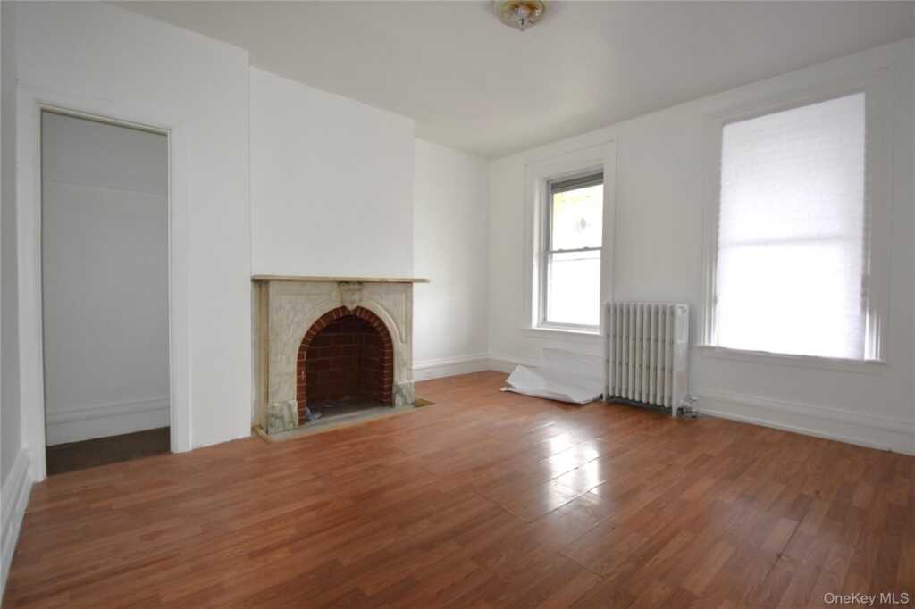 51 Henry Street, Kingston, NY 12401 - Photo 4 of 32