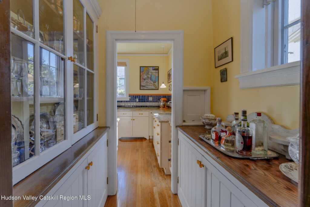 256 Albany Avenue, Kingston, NY 12401 - Photo 20 of 50