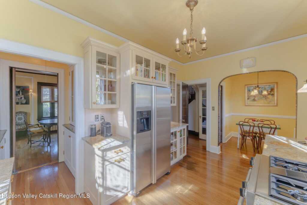 256 Albany Avenue, Kingston, NY 12401 - Photo 22 of 50