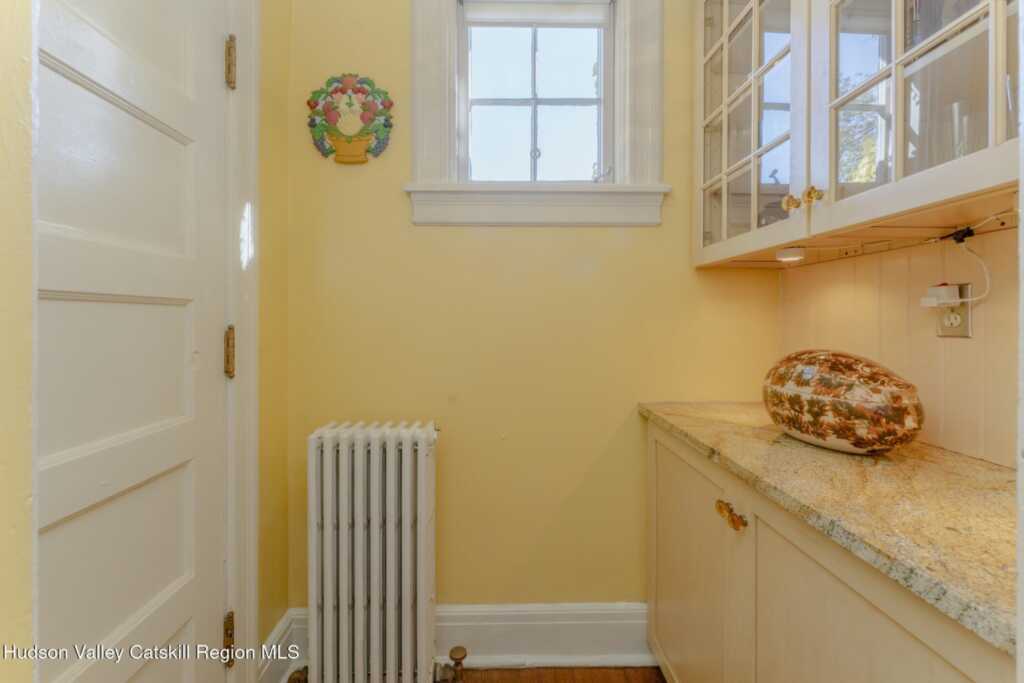 256 Albany Avenue, Kingston, NY 12401 - Photo 28 of 50