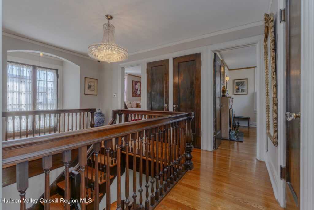 256 Albany Avenue, Kingston, NY 12401 - Photo 31 of 50