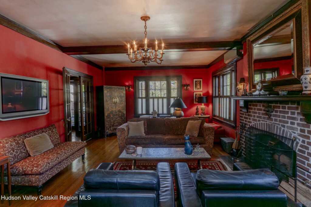 256 Albany Avenue, Kingston, NY 12401 - Photo 9 of 50