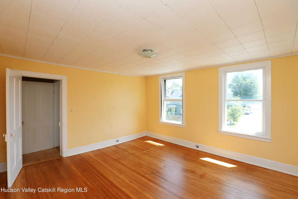 23 Lafayette Street, Saugerties, NY 12477 - Photo 10 of 38