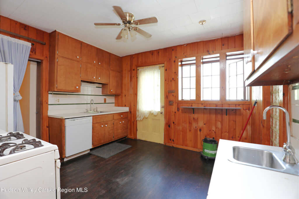 23 Lafayette Street, Saugerties, NY 12477 - Photo 16 of 38