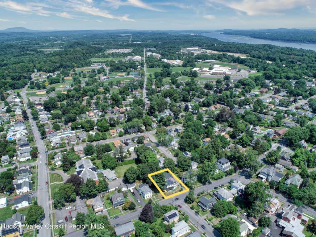 23 Lafayette Street, Saugerties, NY 12477 - Photo 33 of 38