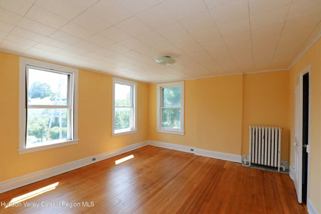 23 Lafayette Street, Saugerties, NY 12477 - Photo 9 of 38