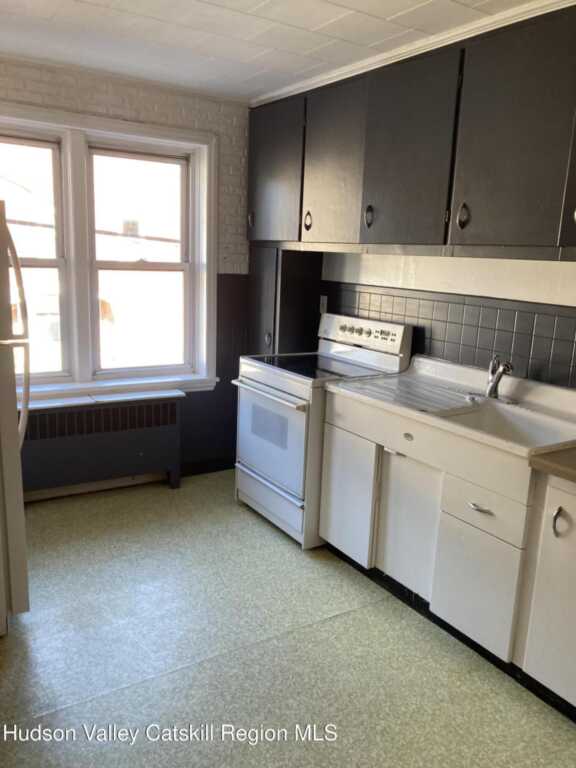 45 Livingston Street, Saugerties, NY 12477 - Photo 2 of 5