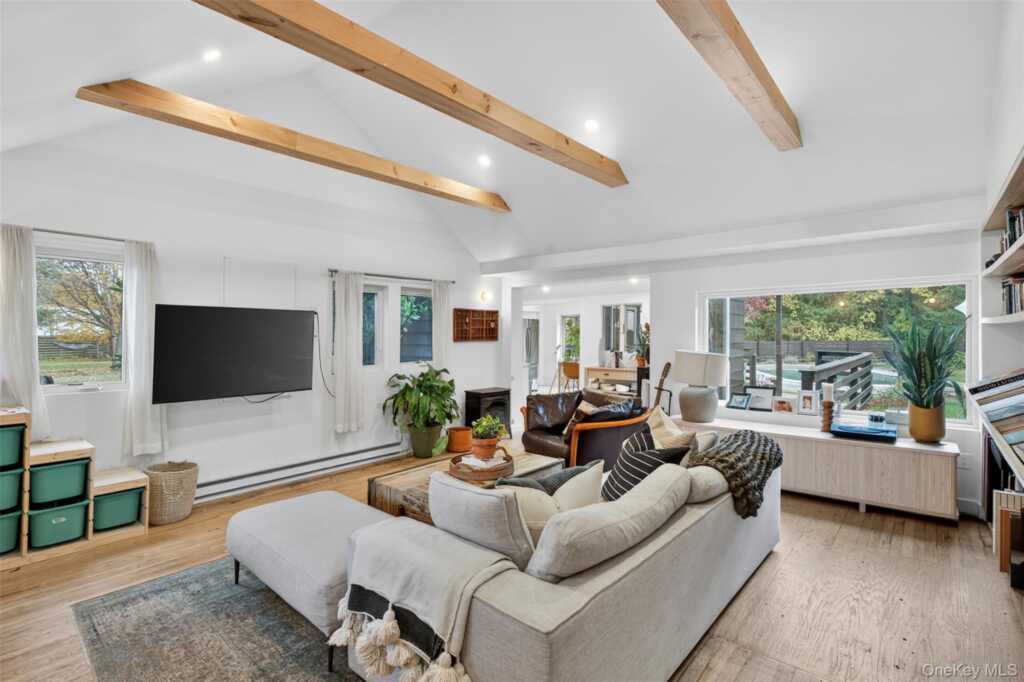 718 Springtown Road, Rosendale, NY 12486 - Photo 11 of 31